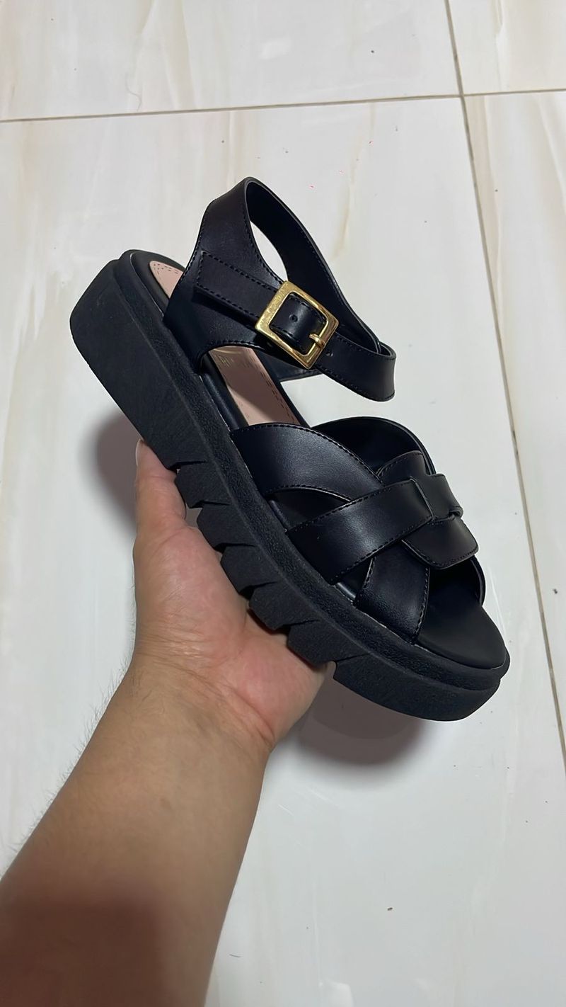Sandalias Ariana Black 🖤