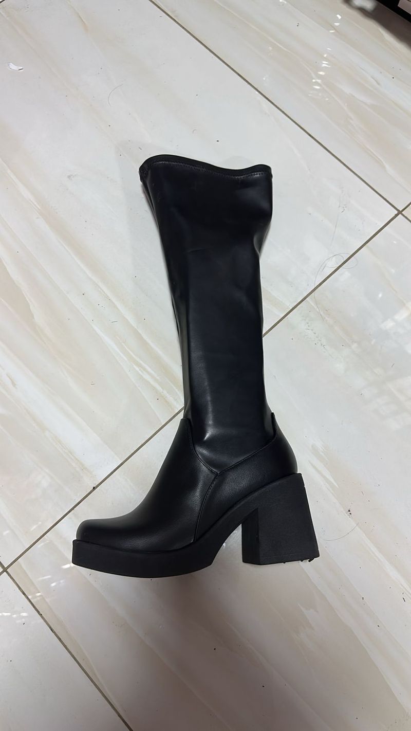 Bota Imperia Negra
