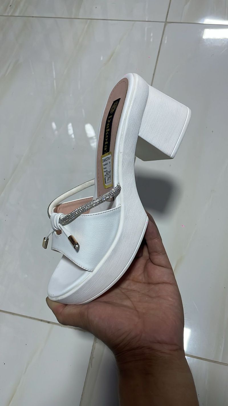 Sandalia Victoria Blanca