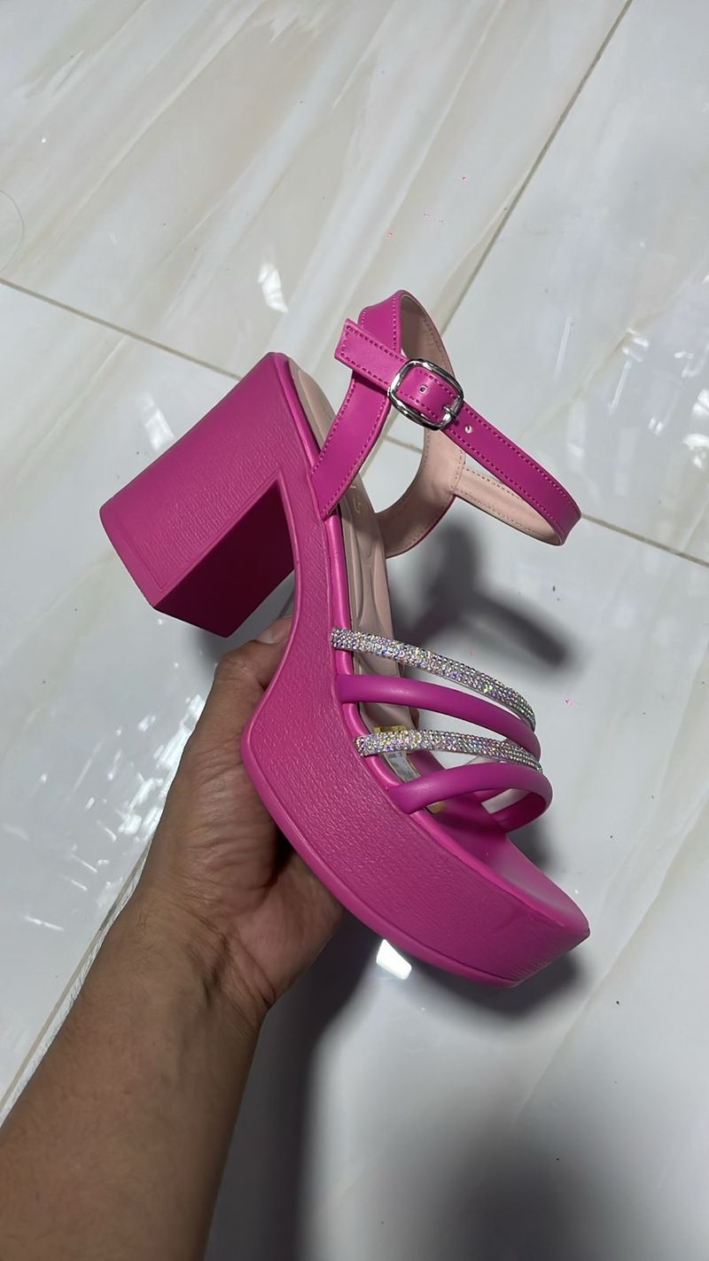 Sandalia Shakira Fucsia