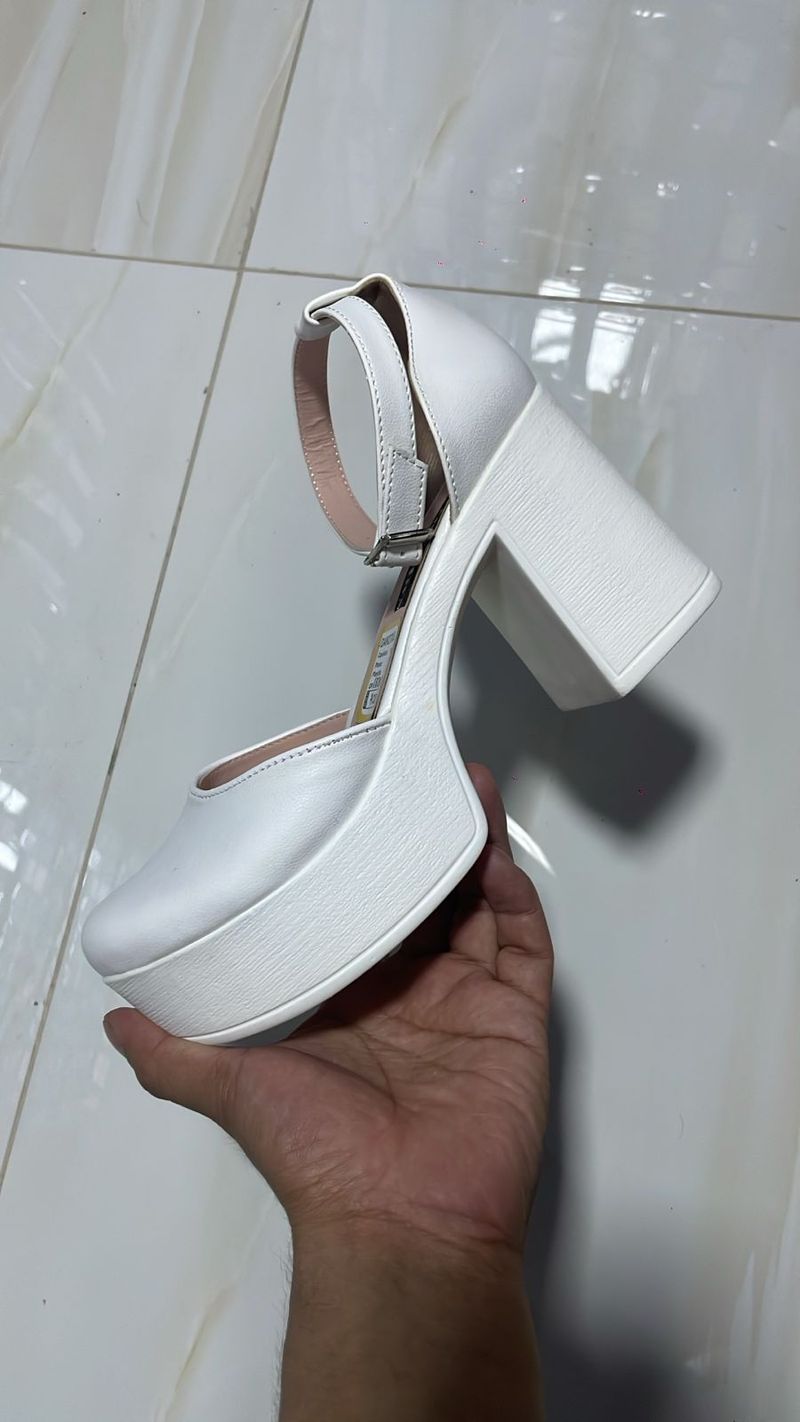 Sandalia Bianca Platform